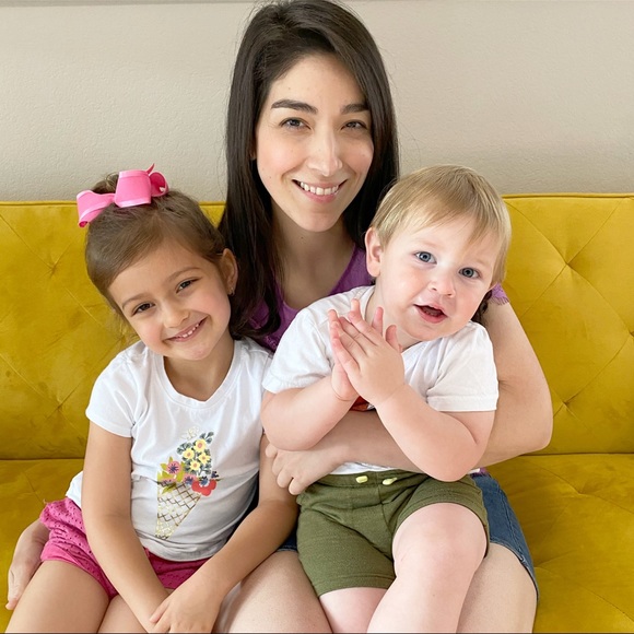 🌸Welcome To My Closet🌸 Meet Your Buyer & Seller - Picture 3 of 5